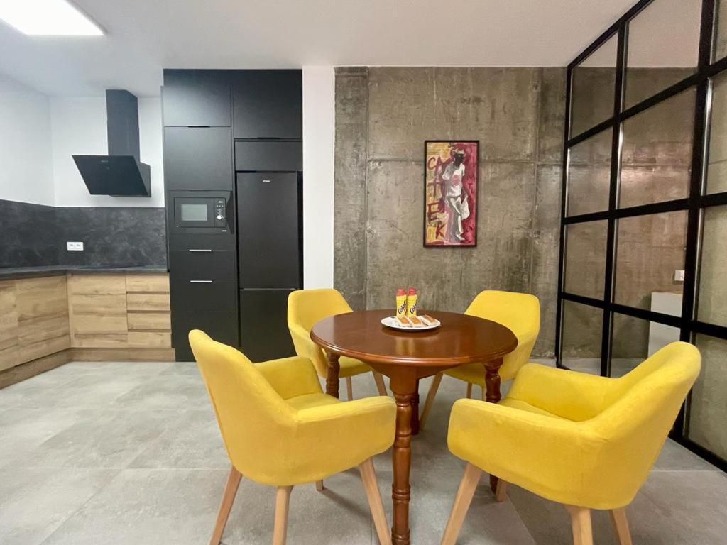 Naranja Apartment *